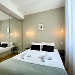 Parisian Home L Bellan